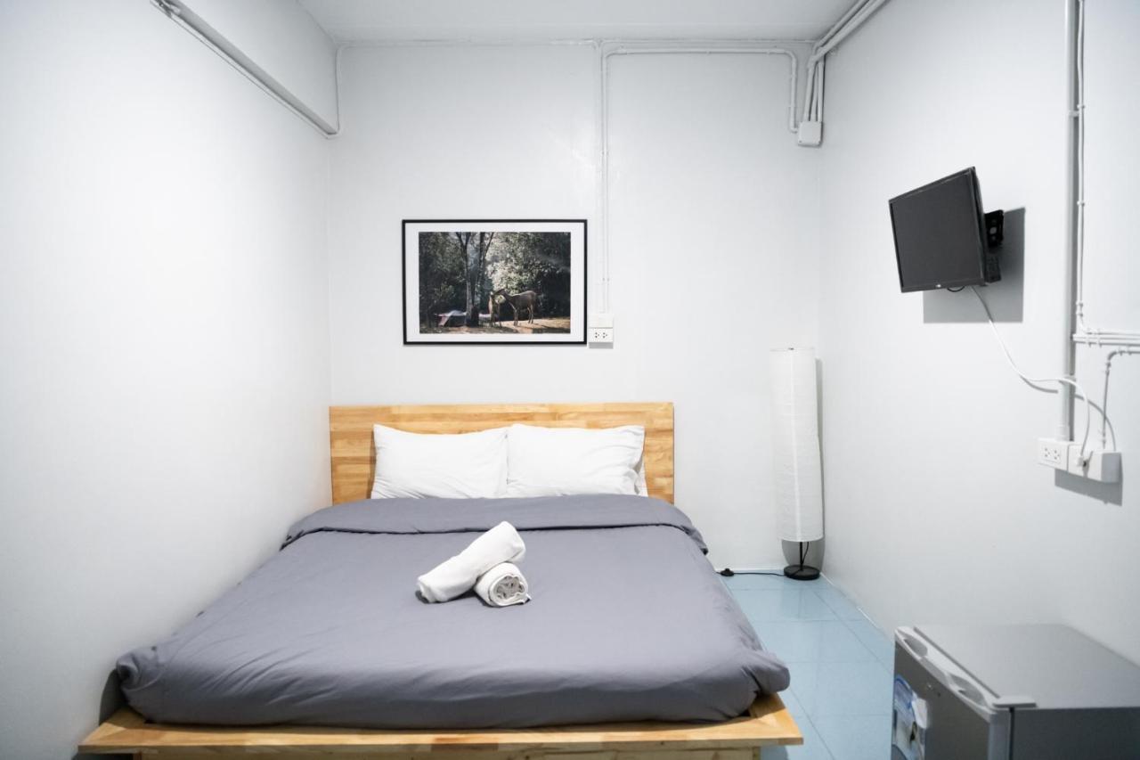Hostal Posh 41 *
