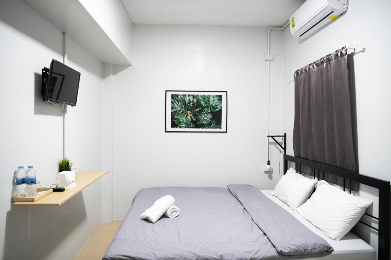 Posh 41 Hostal Salaya